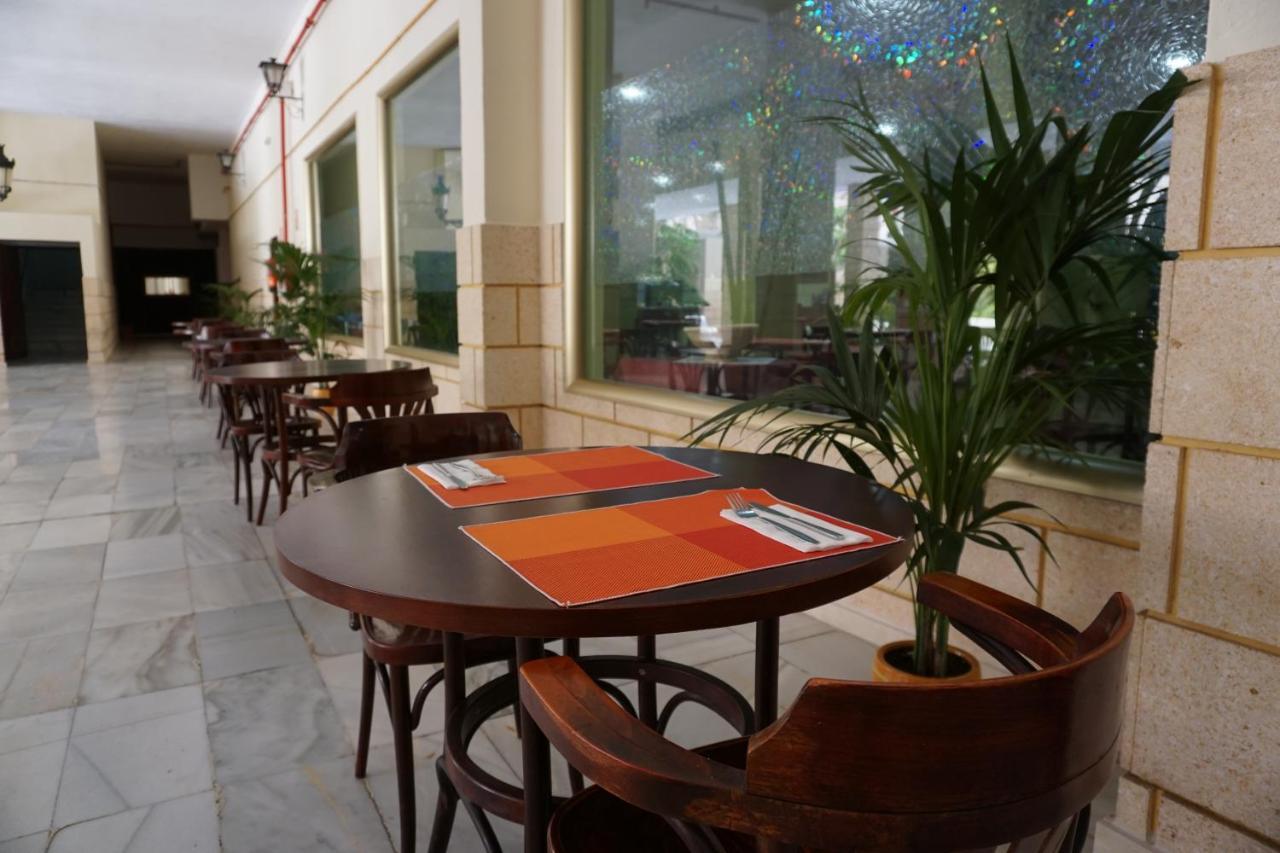 Apartamentos Piramides Плая де лас Америкас Екстериор снимка